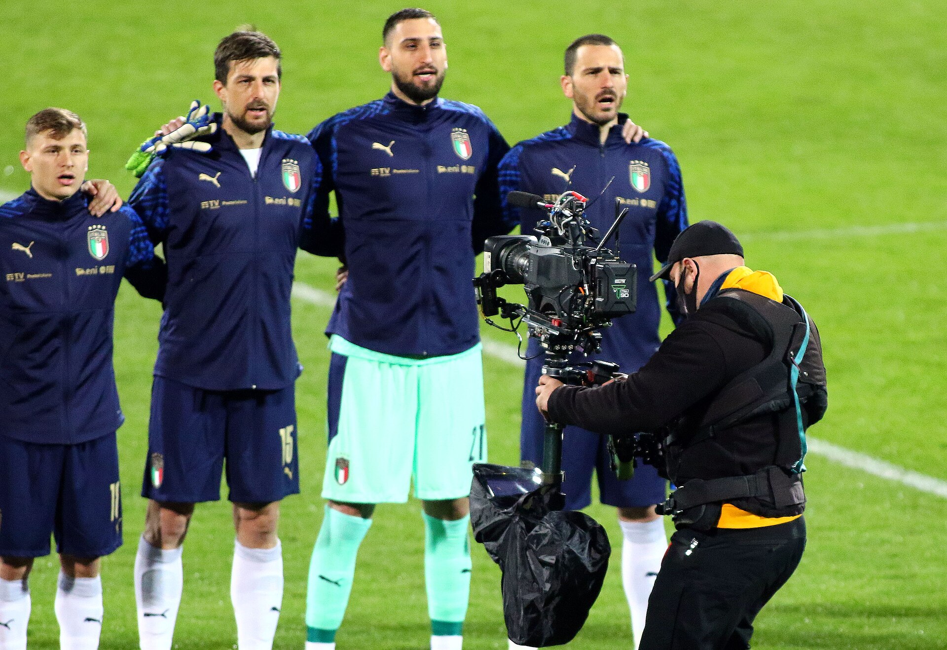 Camarógrafo durante una transmisión de fútbol